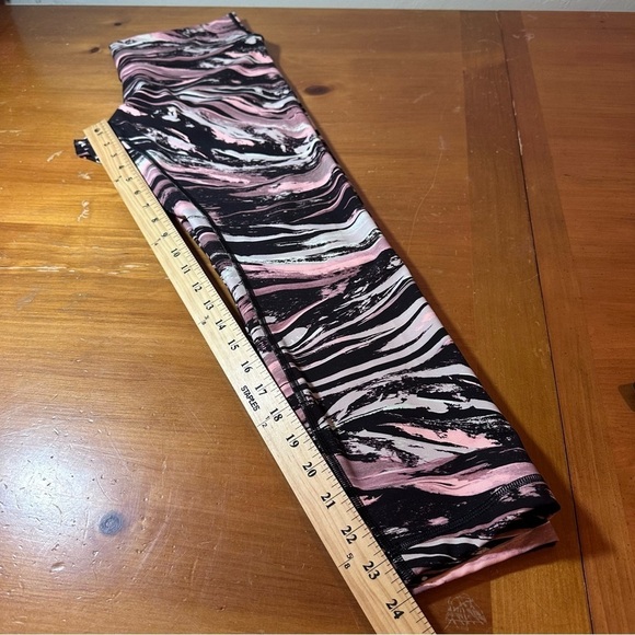 Women’s Lululemon Leggings - Picture 6 of 8